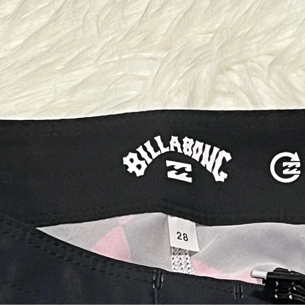 NEW BILLABONG Sundays Pro Neon Diamond Performance Board Shorts Boys Size 28 L
